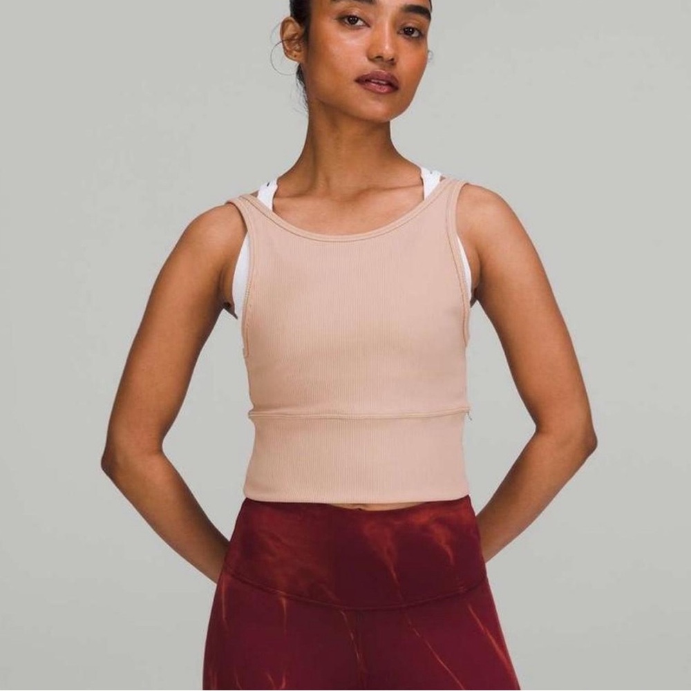 Lululemon tank